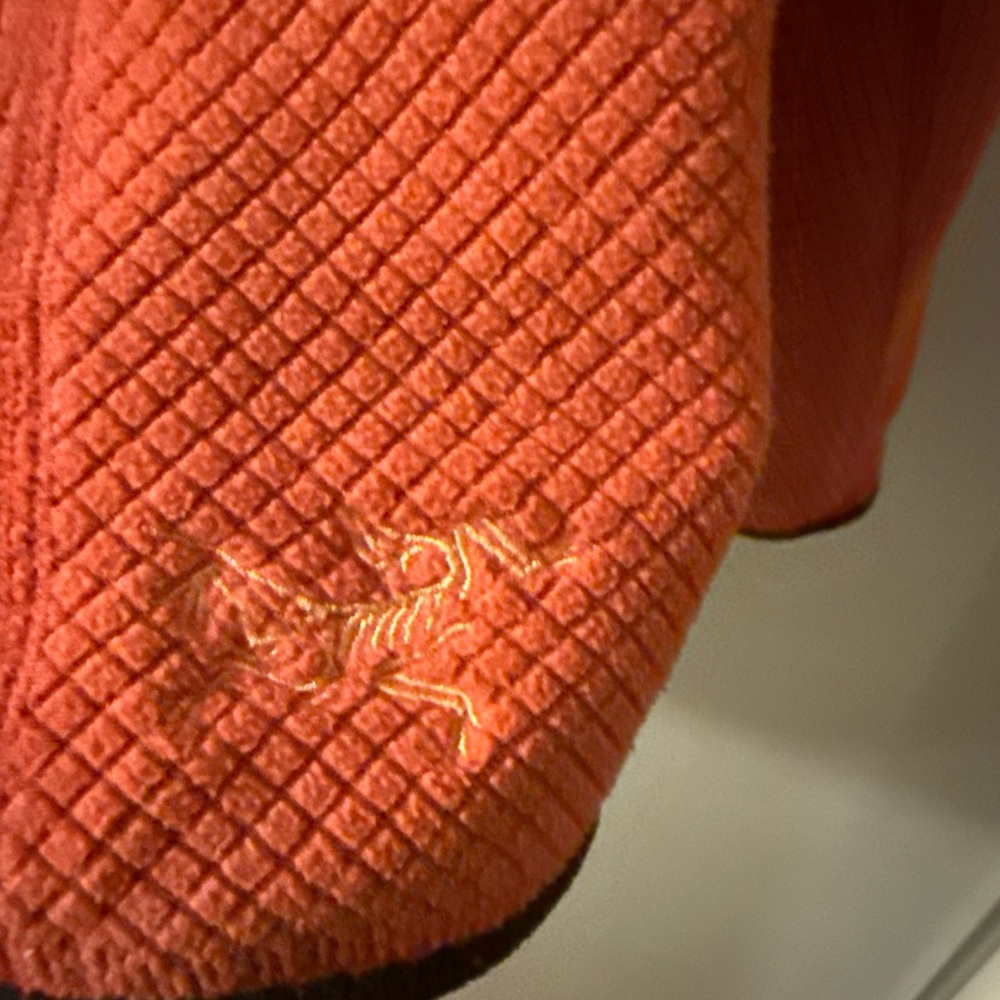 Arc'teryx Coral Half-Zip Fleece with Dark Collar small hole at bottom of sleeve - Picture 5 of 5